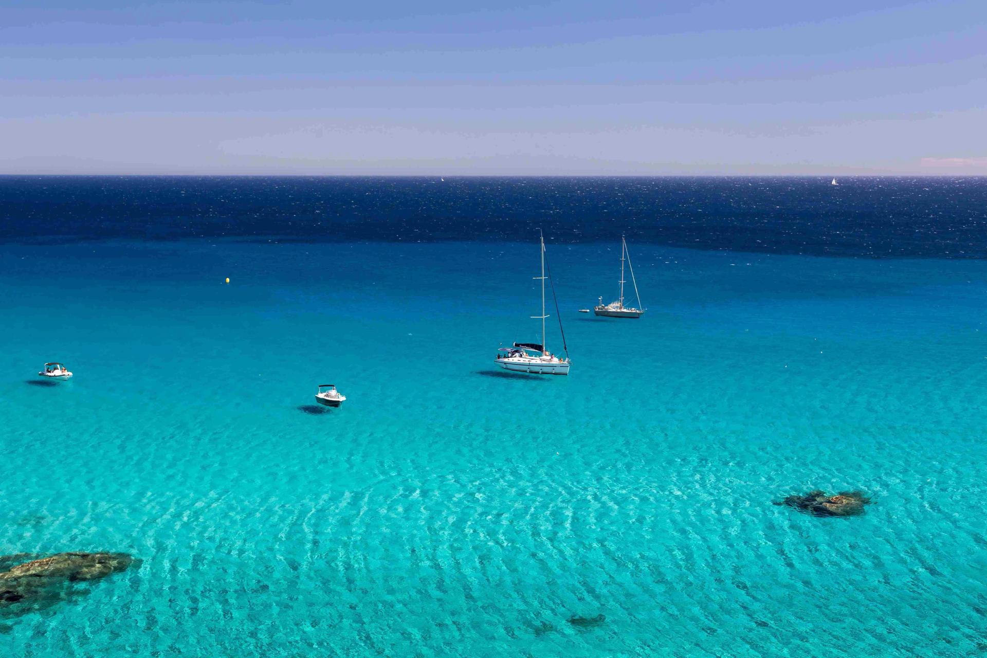 /uploads/1767704938937-beautiful-shot-blue-ocean-saint-tropez_11zon.webp